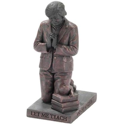 603799523837 Teacher Praying (Figurine)