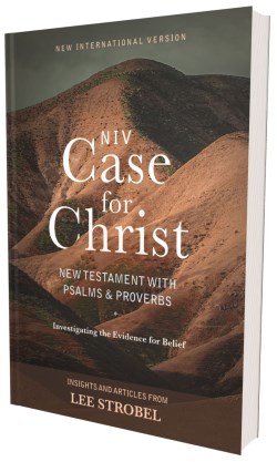 9780310457503 Case For Christ New Testament With Psalms And Proverbs Pocket Sized Comfort